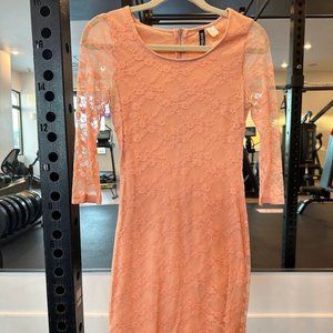 H & M Divided Bodycon Peach Lace Dress
